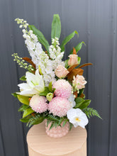 Load image into Gallery viewer, Ceramic Pot Arrangement