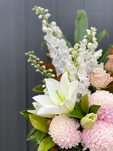 Load image into Gallery viewer, Ceramic Pot Arrangement