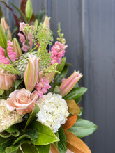 Load image into Gallery viewer, Ceramic Pot Arrangement