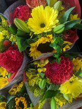 Load image into Gallery viewer, Signature Hessian Wrap Bold & Bright, Soft & Pretty, Vivid or White